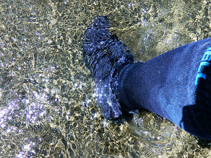 長靴より蒸れなくて快適な防水透湿靴下